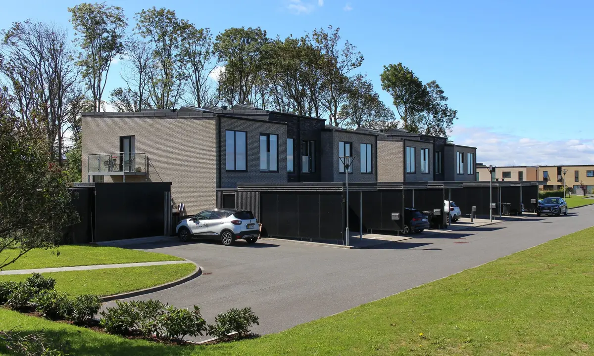 Rækkehuse i MVE Ejendommes portefølje på Poul Anker Bechs Vej i Aalborg